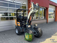Chargeuse sur pneus Giant G1500 X-Tra Shovel / Mini-shovel