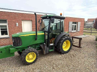 Tracteur John Deere 5615 v