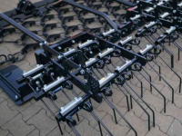 Aérateur de prairie  Nieuwe weideslepen Intertech