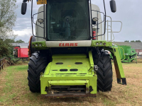 Moissonneuse batteuse Claas LEXION 750