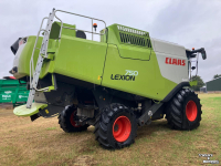 Moissonneuse batteuse Claas LEXION 750