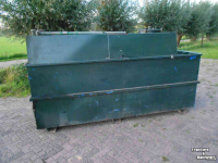 Tank de carburant  dieseltank 2500 L met lekbak
