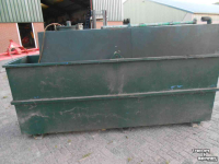 Tank de carburant  dieseltank 2500 L met lekbak