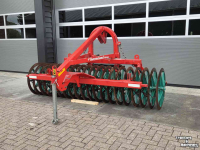 Rouleau compacteur latérale / avant Kverneland Varus