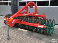 Rouleau compacteur latérale / avant Kverneland Varus