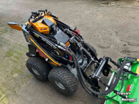 Chargeuse compacte Giant SK252D + klepelmaaier