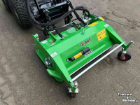 Chargeuse compacte Giant SK252D + klepelmaaier