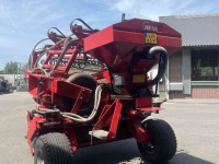 Machine à resemer  HEVA GRASS ROLLER met Multi-Seeder