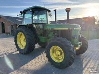 Tracteur John Deere 3650 marge