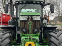 Tracteur John Deere 6215R
