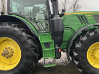 Tracteur John Deere 6215R