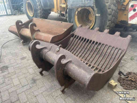 Godets  Diverse kraanbakken / graafbakken / puinbakken / puinrieken / spijlenbakken CW 30