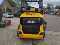 Chargeuse sur pneus JCB 403 plus