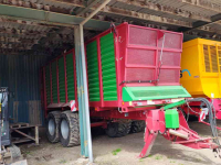 Benne agricole Strautmann Giga trailer 2246
