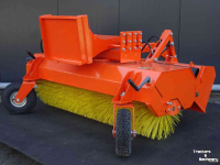 Balayeur Hofstede veegmachine Model  SMART verwisselbaar aankoppel bord ook met Knikmops etc aankoppeling