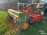 Semoir  Pennen frees met amazone zaaimachine
