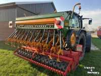Semoir  Pennen frees met amazone zaaimachine