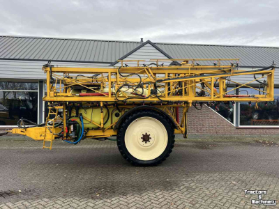 Pulvérisateur trainé Dubex Mentor 9804