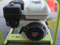 Groupes électrogènes  Pramac PX3250 generator aggregaat 230 volt Honda benzinemotor