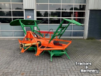 Eparpilleur de fourrage Holaras Super Star kuilverdeler