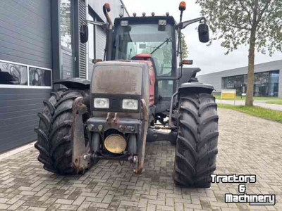 Tracteur Valtra 6750