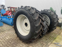 Roues, Pneus, Jantes, Barillets Jumelage Mitas 650/65R38 / 540/65R28