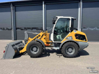 Chargeuse sur pneus Liebherr 506 COMPACT