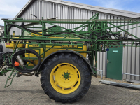 Pulvérisateur John Deere 624 sprayer