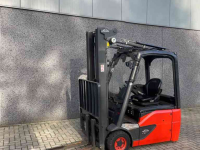 Chariot élévateur Linde E16-02