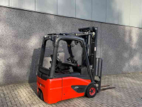 Chariot élévateur Linde E16-02