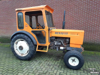 Tracteur pour vignes et vergers Renault R556S