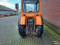 Tracteur pour vignes et vergers Renault R556S