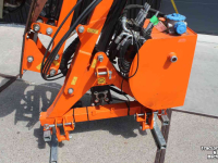 Bras avec tondeuse à fléaux Rinieri BRF300 armmaaier armklepelmaaier bermenmaaier bermklepelmaaier