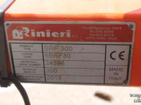 Bras avec tondeuse à fléaux Rinieri BRF300 armmaaier armklepelmaaier bermenmaaier bermklepelmaaier