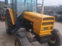 Tracteur Renault 681 2wd