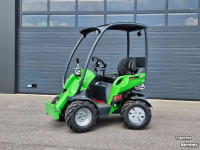 Chargeuse sur pneus Avant 225 Mini-lader