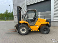 Charriot tous terrains à mât Manitou MC-30 ruwterrein heftruck