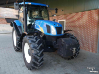 Tracteur New Holland TSA 135
