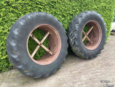 Roues, Pneus, Jantes, Barillets Jumelage Good Year 18.4 - R38 dubbellucht diversen