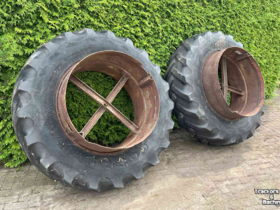 Roues, Pneus, Jantes, Barillets Jumelage Good Year 18.4 - R38 dubbellucht diversen