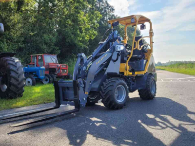 Chargeuse sur pneus Eurotrac W11