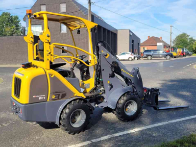 Chargeuse sur pneus Eurotrac W11