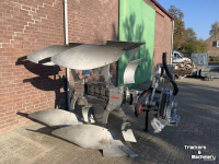 Charrues Kramer ERMO 2 schaar ploeg type 102