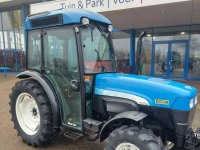 Tracteur pour vignes et vergers New Holland TNV75A