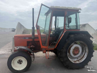 Tracteur Renault 781