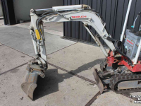 Mini pelleteuse Takeuchi TB108 minigraver mini micro graafmachine
