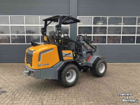 Chargeuse sur pneus Giant G 2700 HD Kniklader