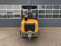 Chargeuse sur pneus Giant G 2700 HD Kniklader