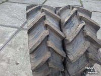 Roues, Pneus, Jantes, Barillets Jumelage Taurus 320/70R20