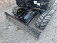 Pelles sur pneus Sany Minigraver Sany SY26U Cabine